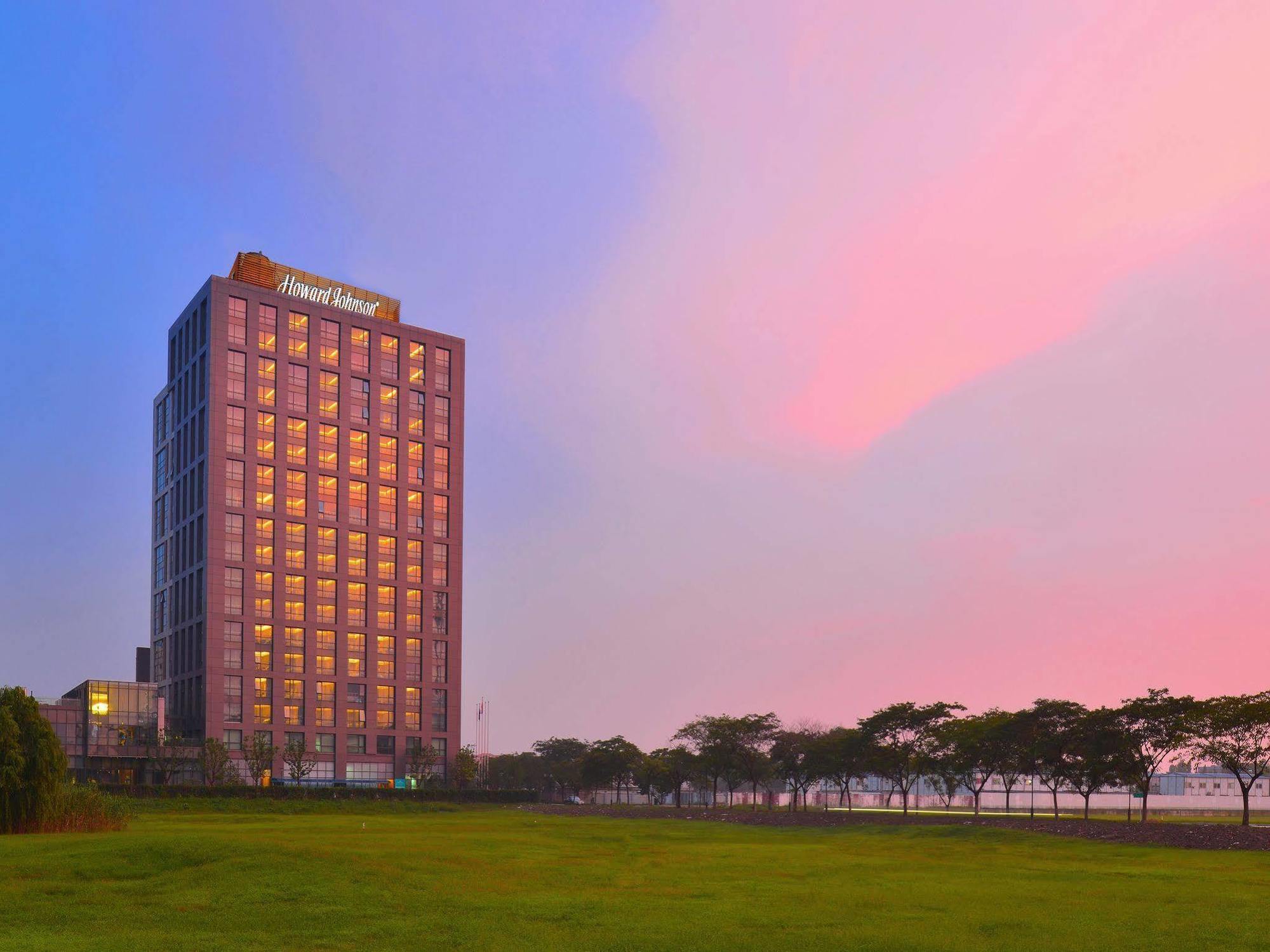 Howard Johnson Jinghope Serviced Residence Suzhou ซูโจว ภายนอก รูปภาพ